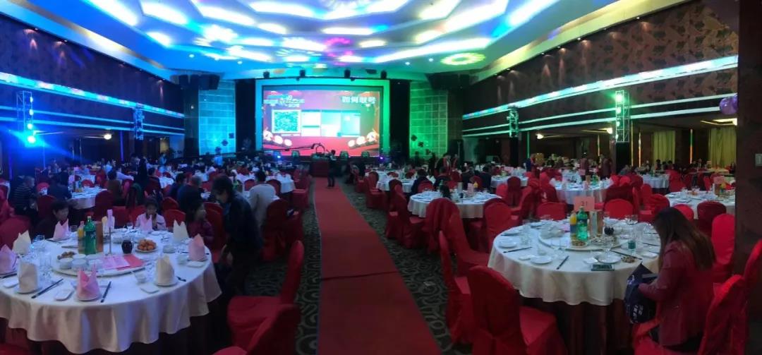 携手共赢 再续鲜丽 J9.COM感恩之夜圆满闭幕